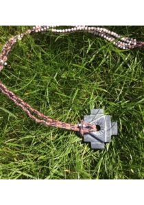 Chakana aan ketting bruintinten1