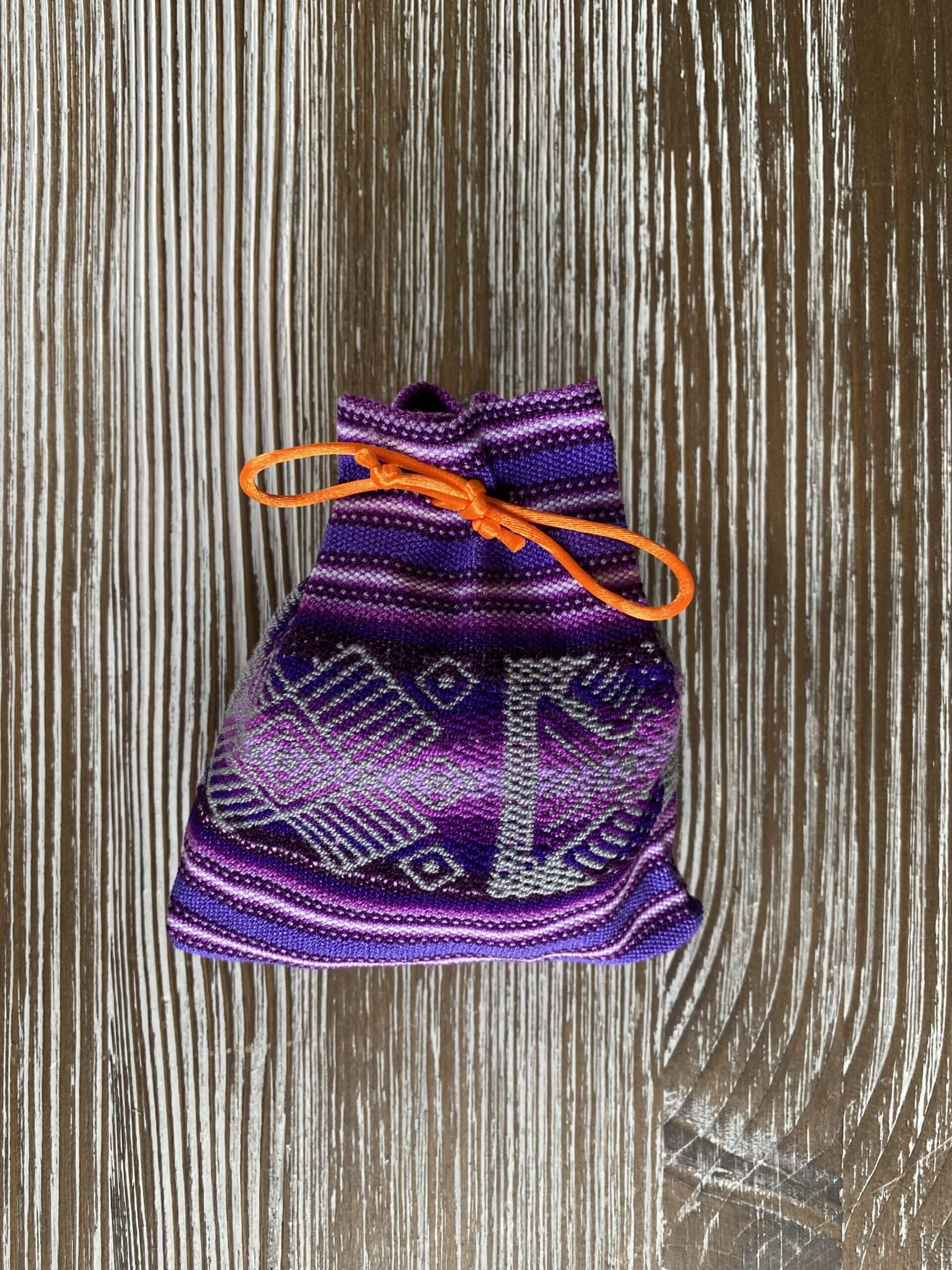 Chumpi Khuyas Obsidiaan002