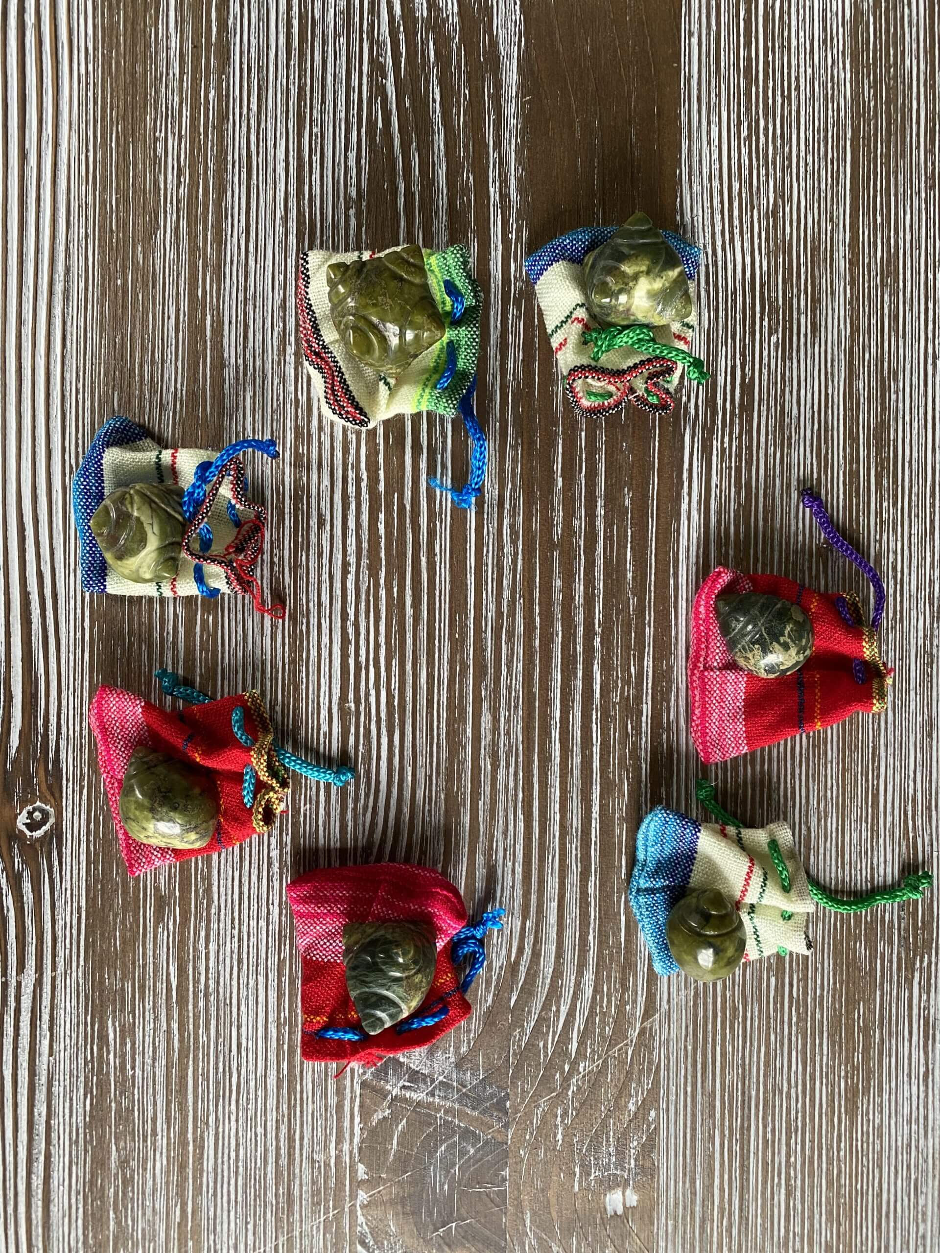 Chumpi Khuyas Serpentijn001