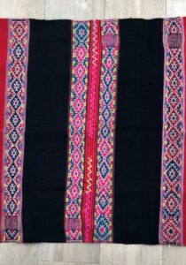 Hapu Qeros Mesa Apuchin