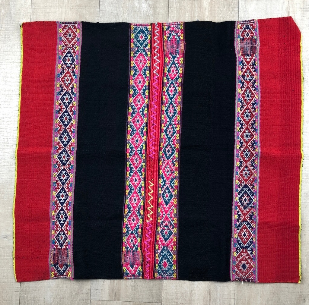 Hapu Qeros Mesa Apuchin