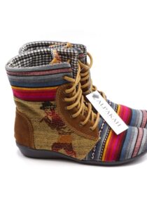 Alternative view of Incahuasi-design Peruaanse bottines arador