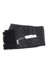 Alternative view of Luxe Titicaca dubbelsjaal grijs