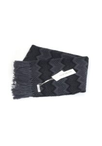 Alternative view of Luxe Titicaca dubbelsjaal donkergrijs