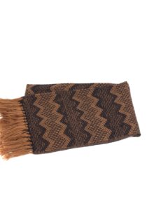 Alternative view of Luxe Titicaca sjaal caramel en zwart