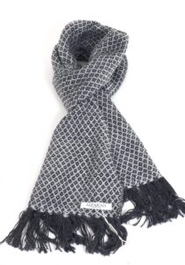 Luxe Yarinacocha sjaal grijs en wit