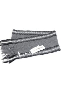 Alternative view of Luxe Yarinacocha sjaal grijs met streepjes