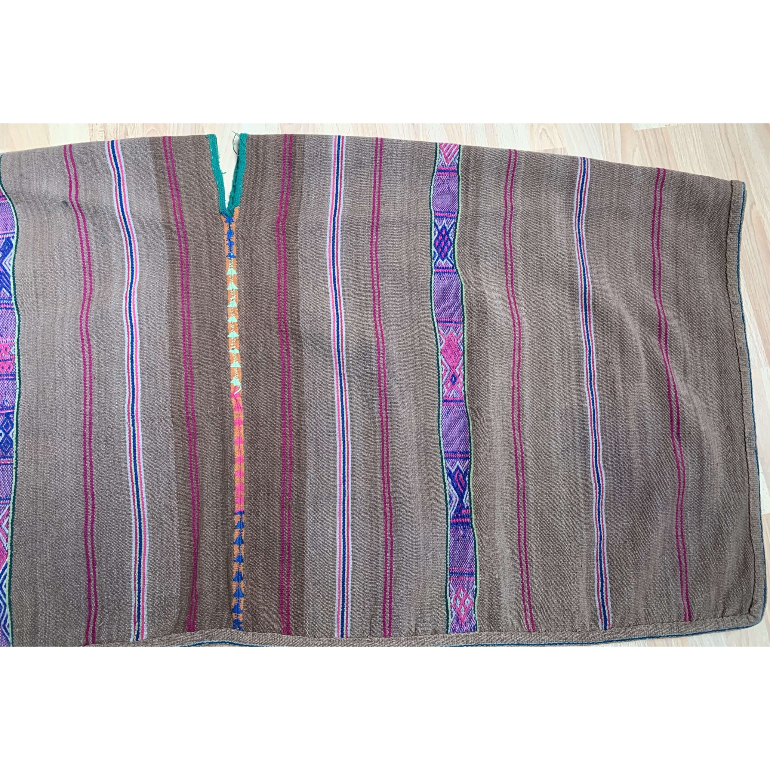 Qero Poncho dames kort1