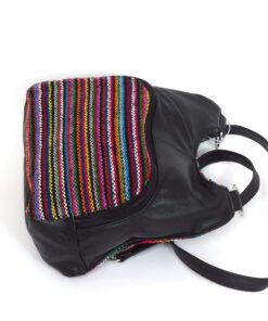 Zwarte tas met wollen details